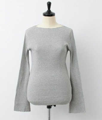 ワイドリブ袖フレアカットソーの写真